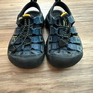 KEEN Kids Navy Blue Sandals 8